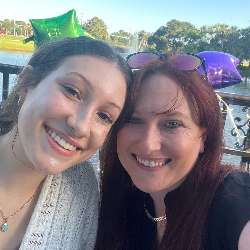 Meet your Posher, Ashlee